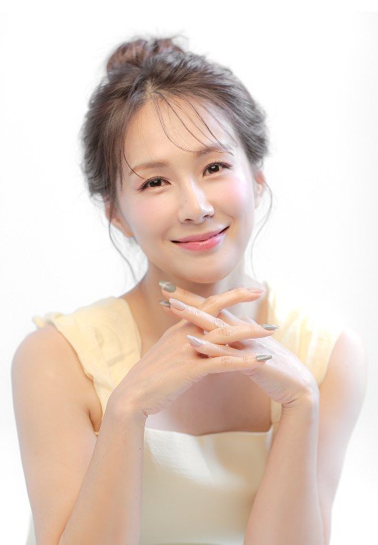 CHAEYEON profile photo