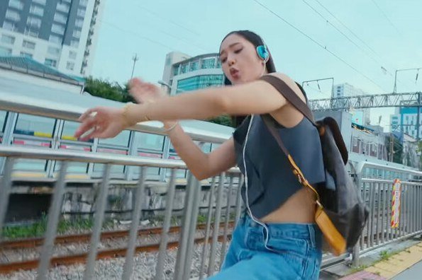 Mimi “Bish Bash Bosh” music video