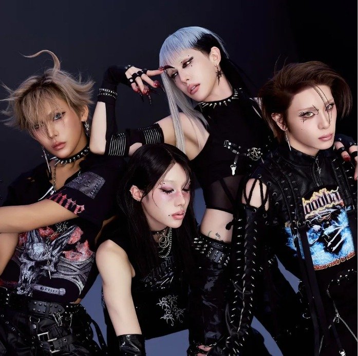 XLOV team photo